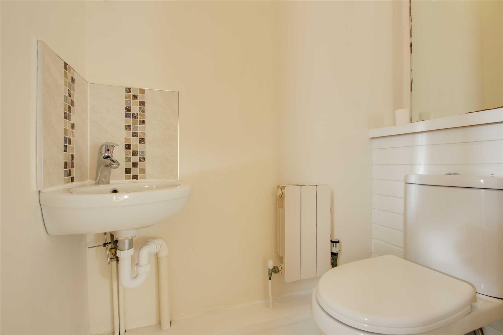 Lenborough Court, Woolstone, Milton Keynes, MK15 - Image 7