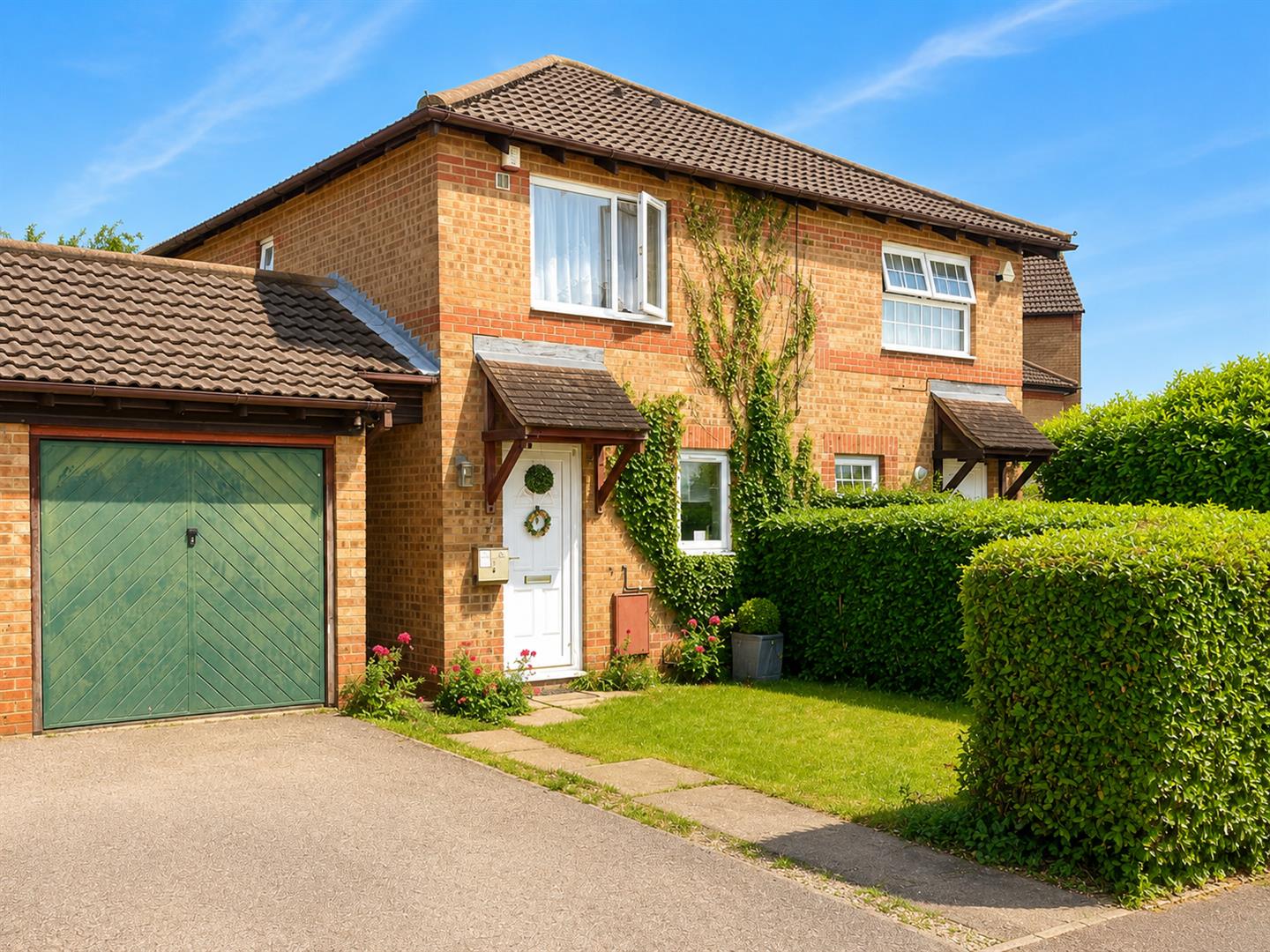 Century Avenue, Oldbrook, Milton Keynes, MK6