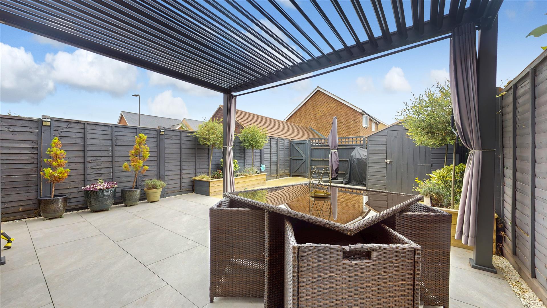 Randall Avenue, Whitehouse, Milton Keynes, MK8 - Image 2