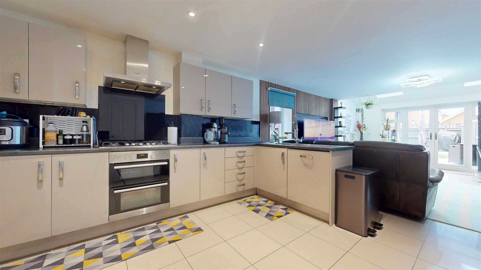Randall Avenue, Whitehouse, Milton Keynes, MK8 - Image 6