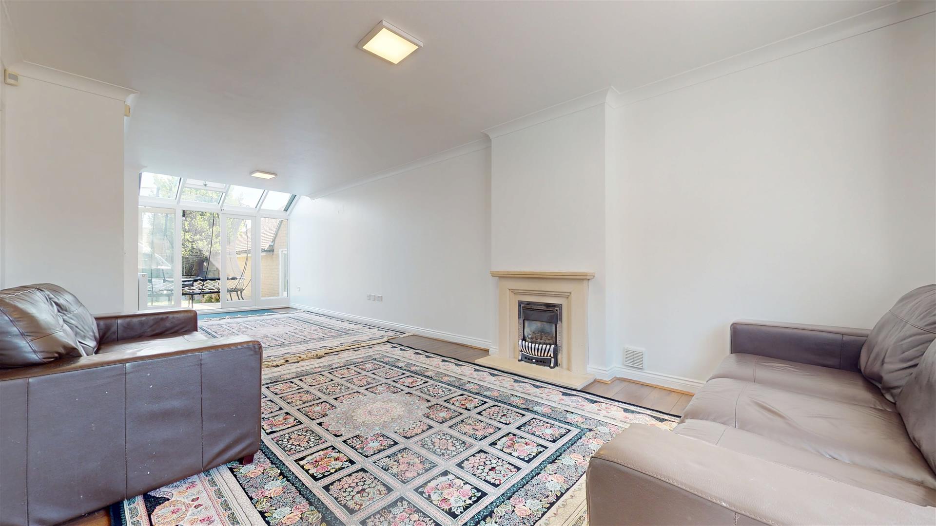 Darwin Close, Medbourne, Milton Keynes, MK5 - Image 5