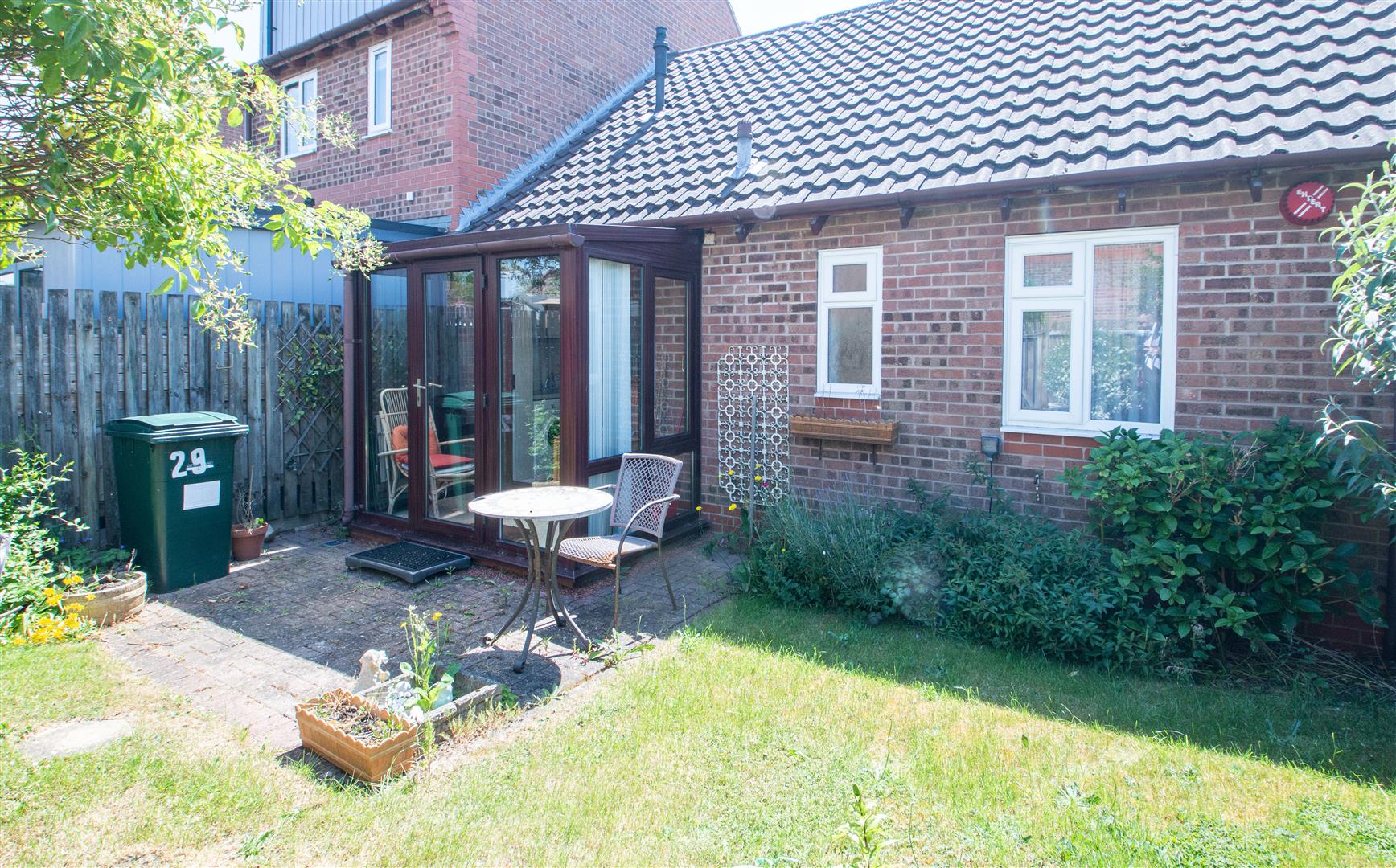 Lynmouth Crescent, Furzton, Milton Keynes, MK4 - Image 4
