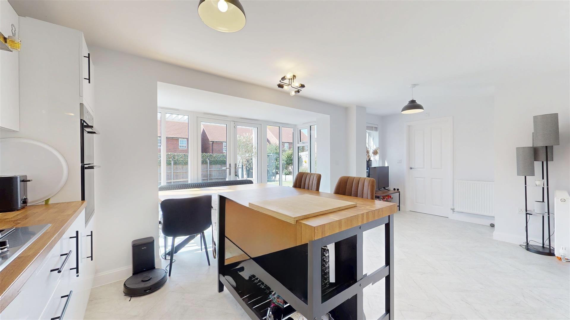 Maia Way, Fairfields, Milton Keynes, MK11 - Image 9