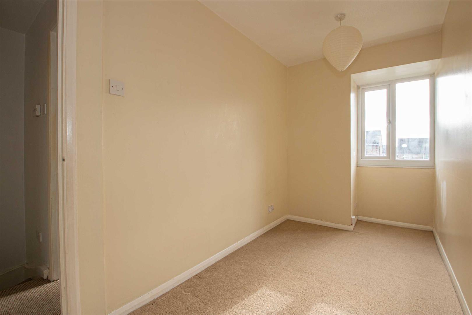 Hexham Gardens, Bletchley, Milton Keynes, MK3 - Image 9
