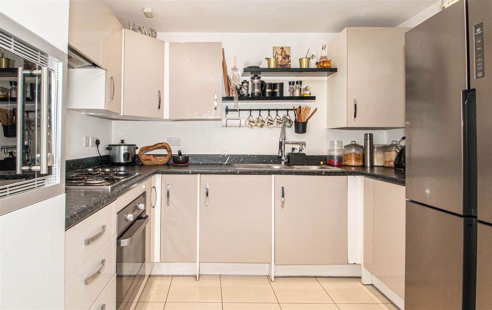 Bonaire Grange, Newton Leys, Milton Keynes, MK3 - Image 8