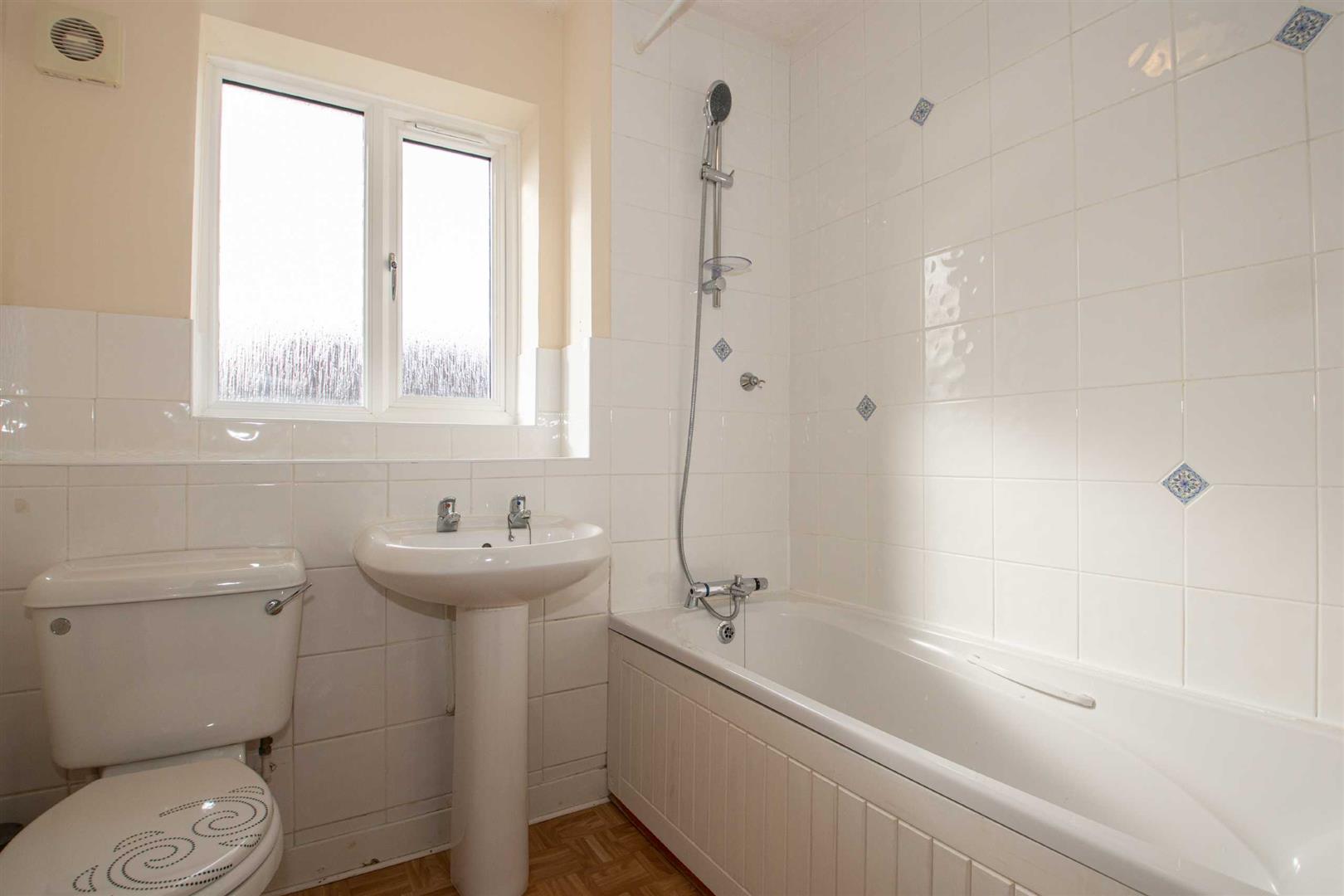 Lanercost Crescent, Monkston, Milton Keynes, MK10 - Image 9