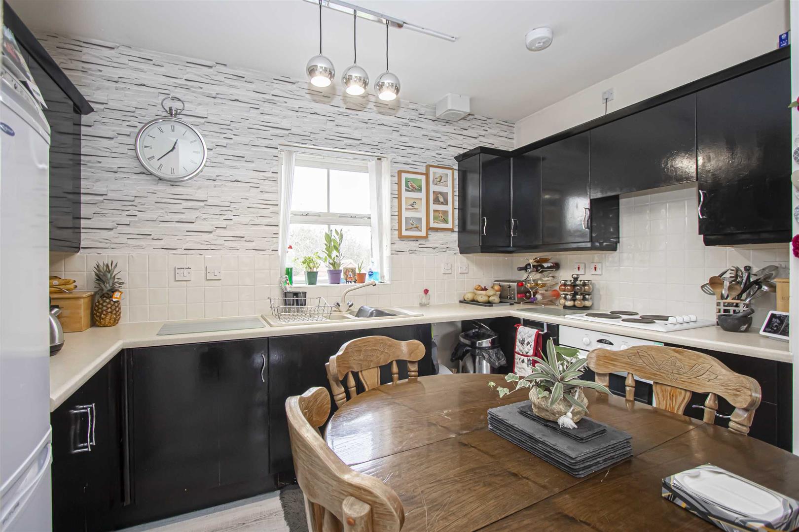 Kendall Place, Medbourne, Milton Keynes, MK5 - Image 5
