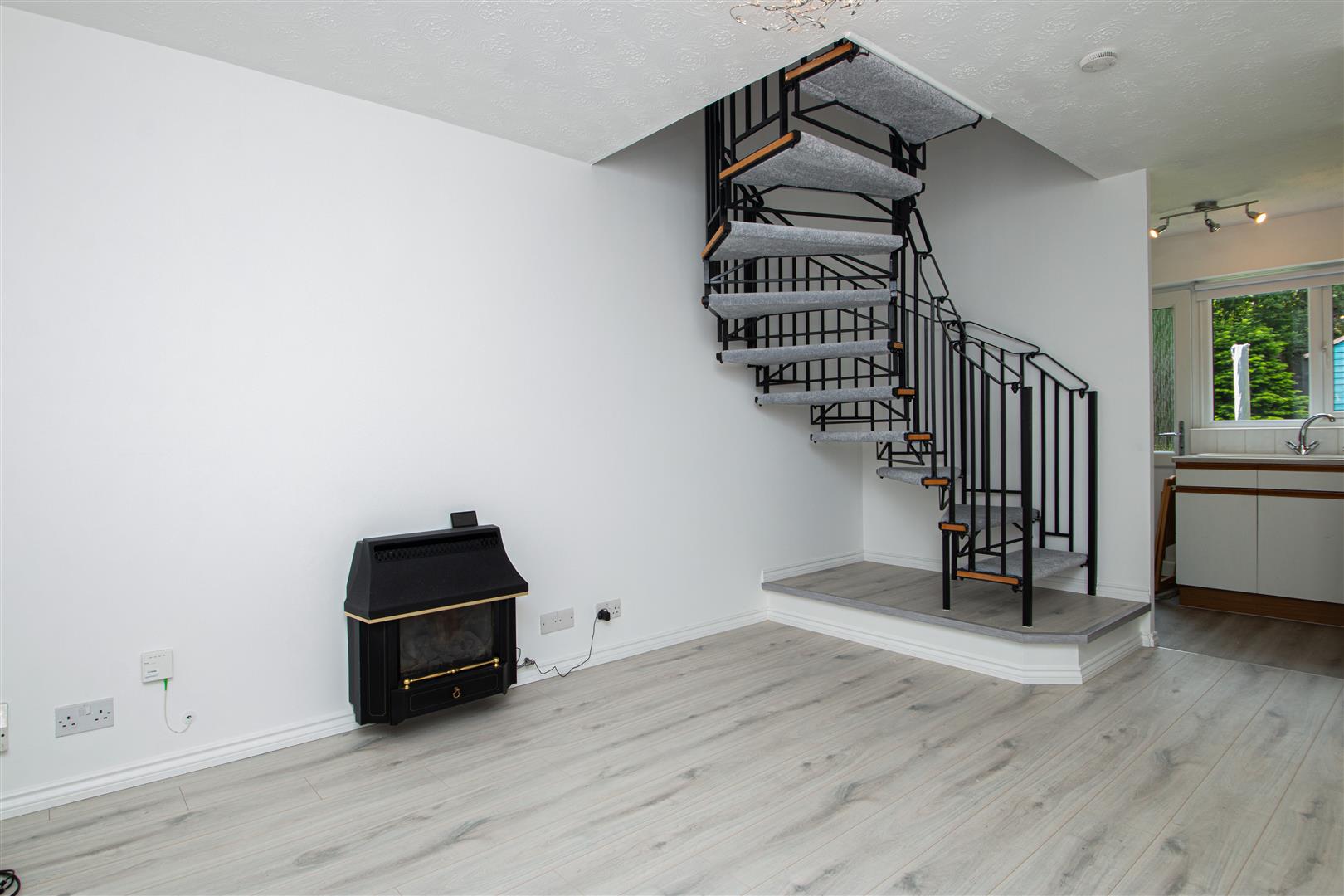 Holton Hill, Emerson Valley, Milton Keynes, MK4 - Image 4