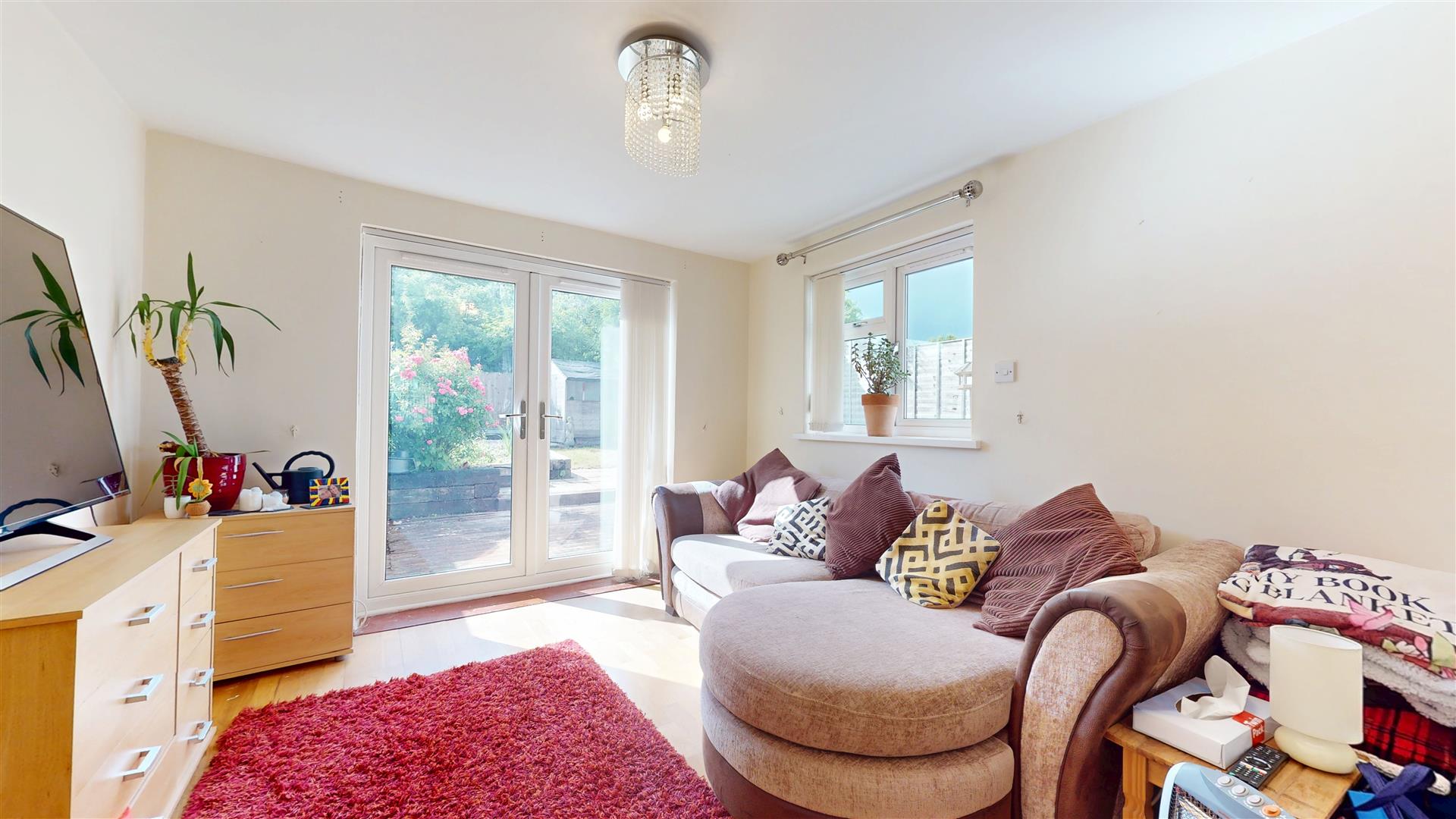 Whaddon Way, Bletchley, Milton Keynes, MK3 - Image 4