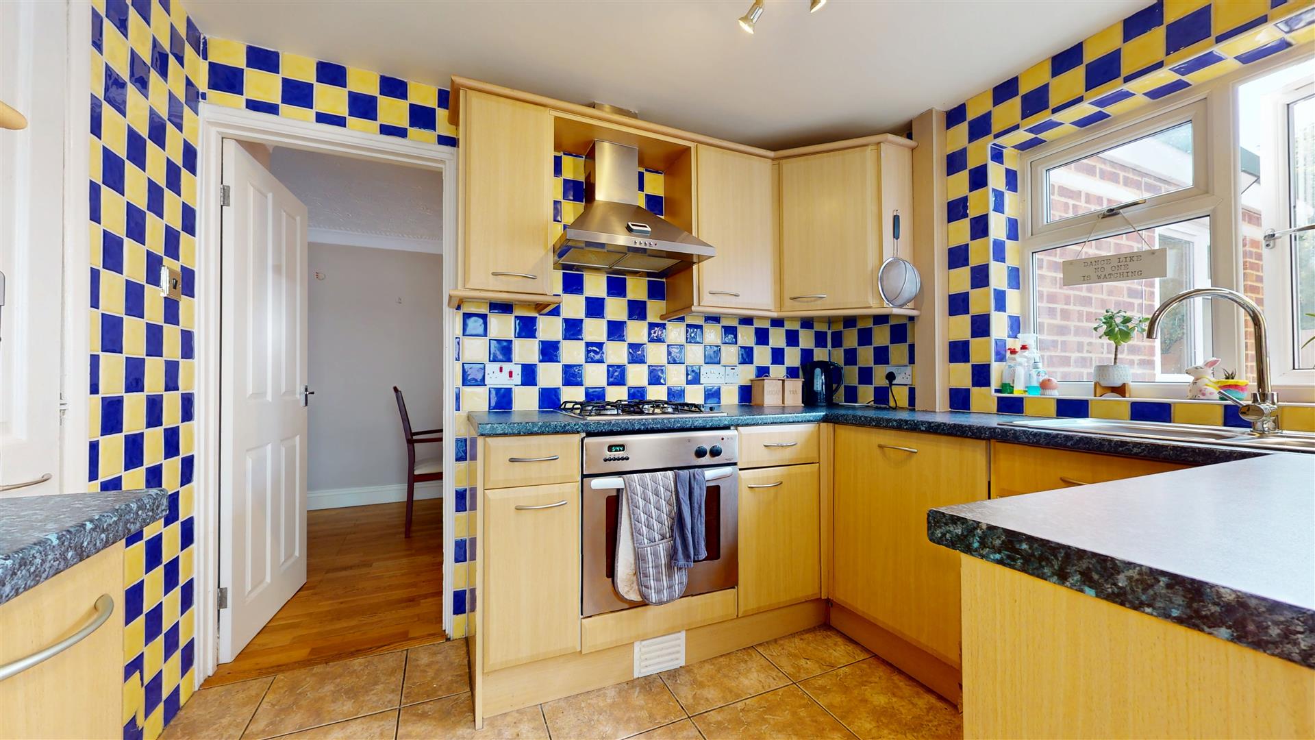 Whaddon Way, Bletchley, Milton Keynes, MK3 - Image 9