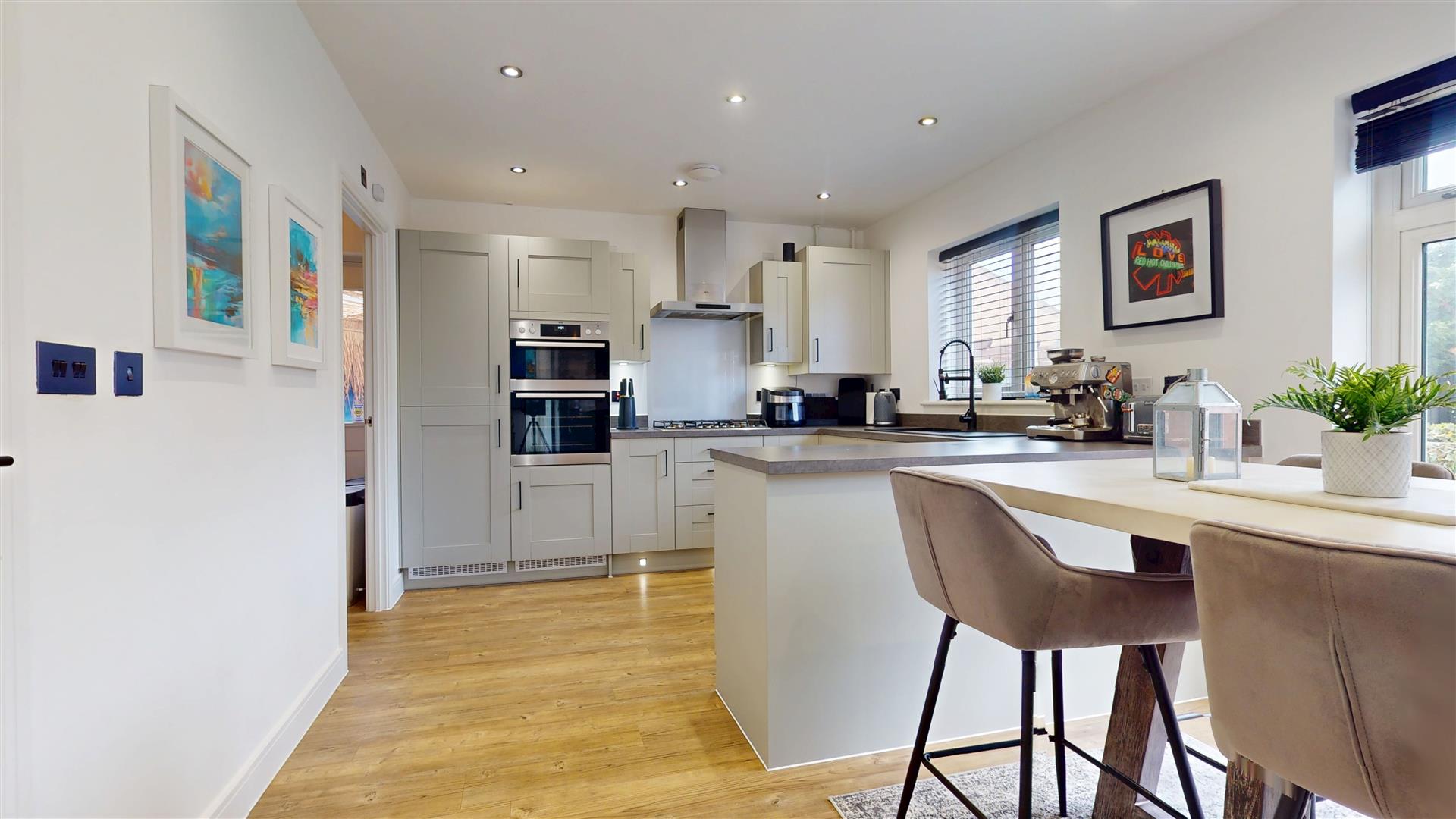 Missenden Street, Newton Leys, Bletchley, Milton Keynes, MK3 - Image 7