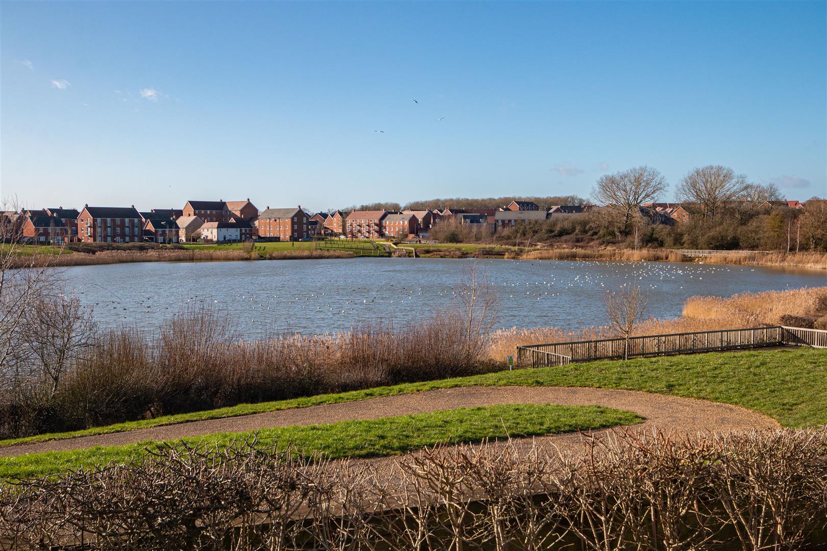 Skye Crescent, Newton Leys, Milton Keynes, MK3 - Image 4