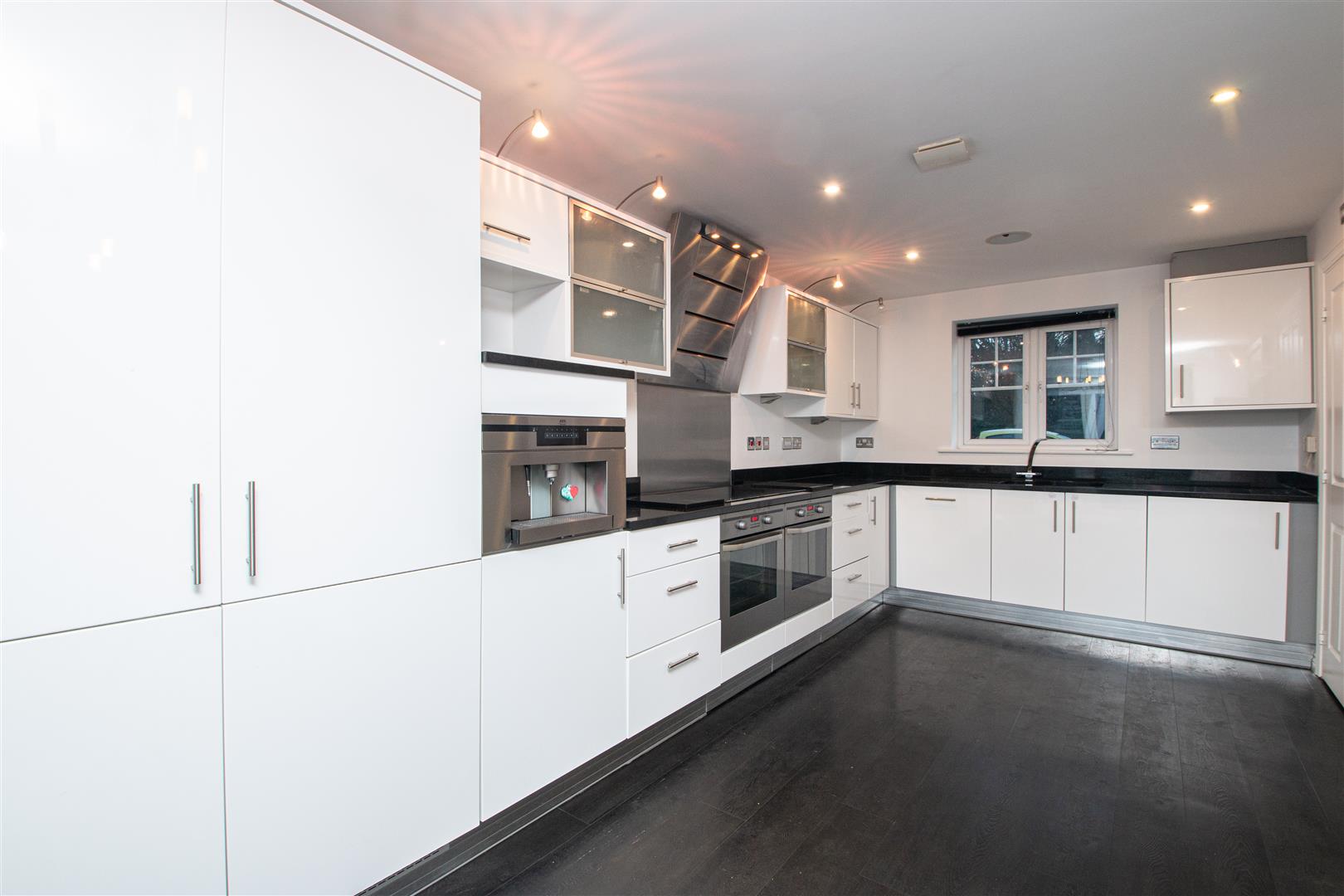 Skye Crescent, Newton Leys, Milton Keynes, MK3 - Image 7
