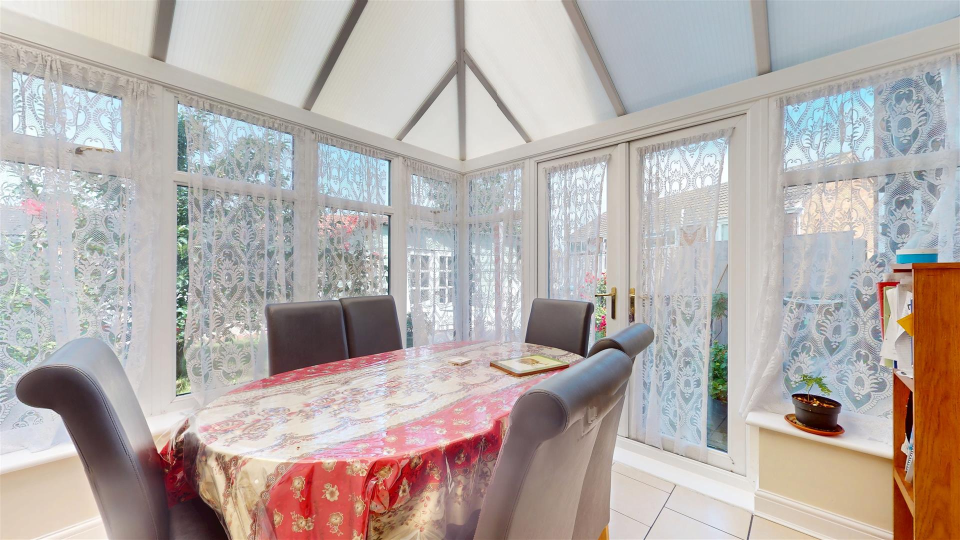 Neath Crescent, Bletchley, Milton Keynes, MK3 - Image 7