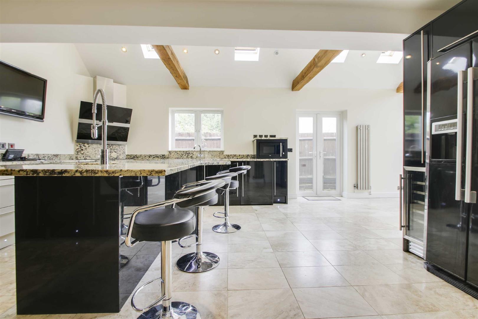 Earlshall Place, Westcroft, Milton Keynes, MK4 - Image 7