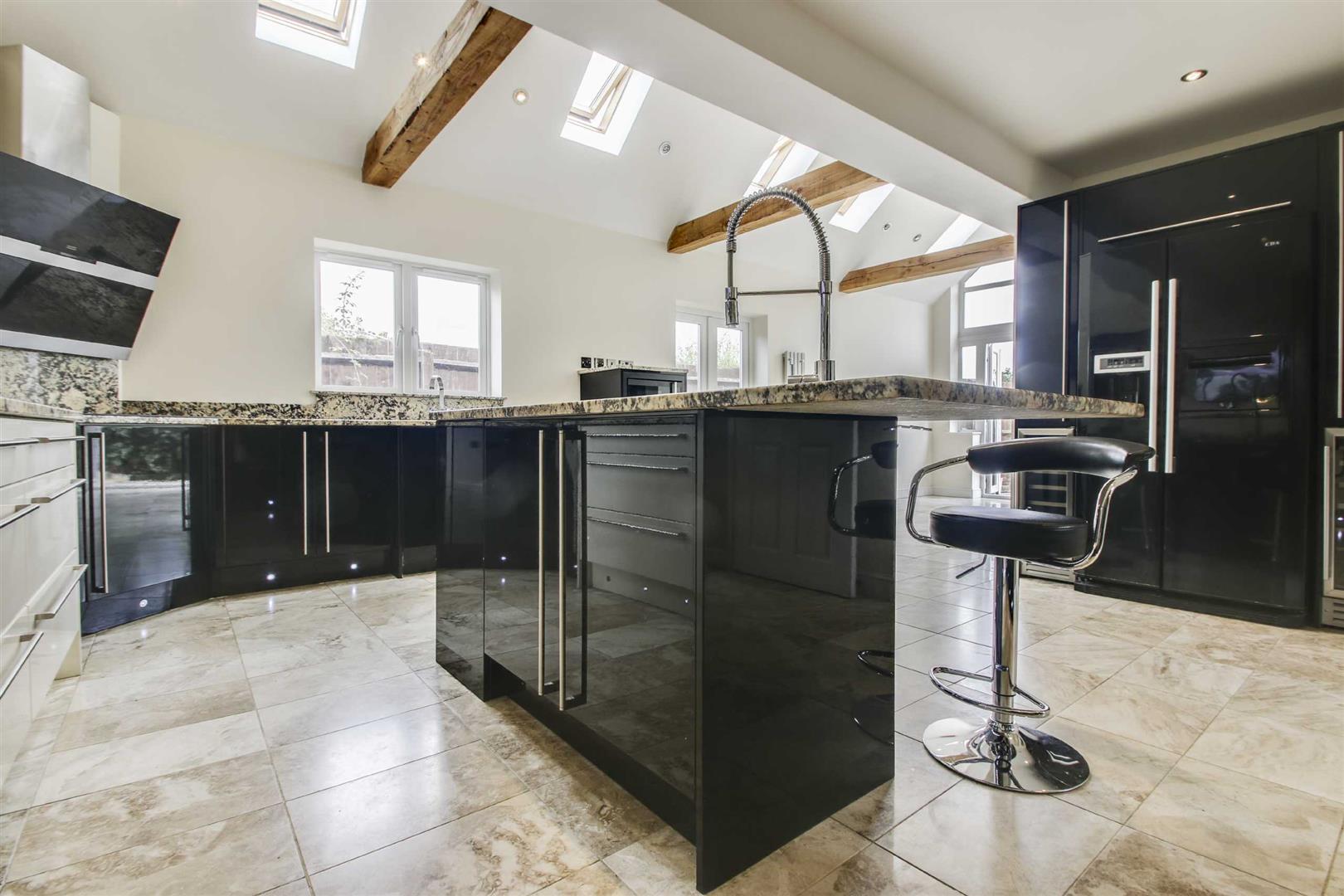 Earlshall Place, Westcroft, Milton Keynes, MK4 - Image 9