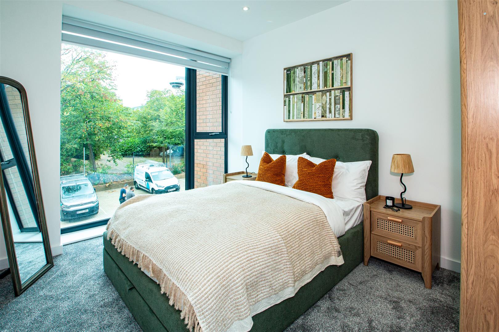 Silbury Boulevard, Milton Keynes, MK9 - Image 10