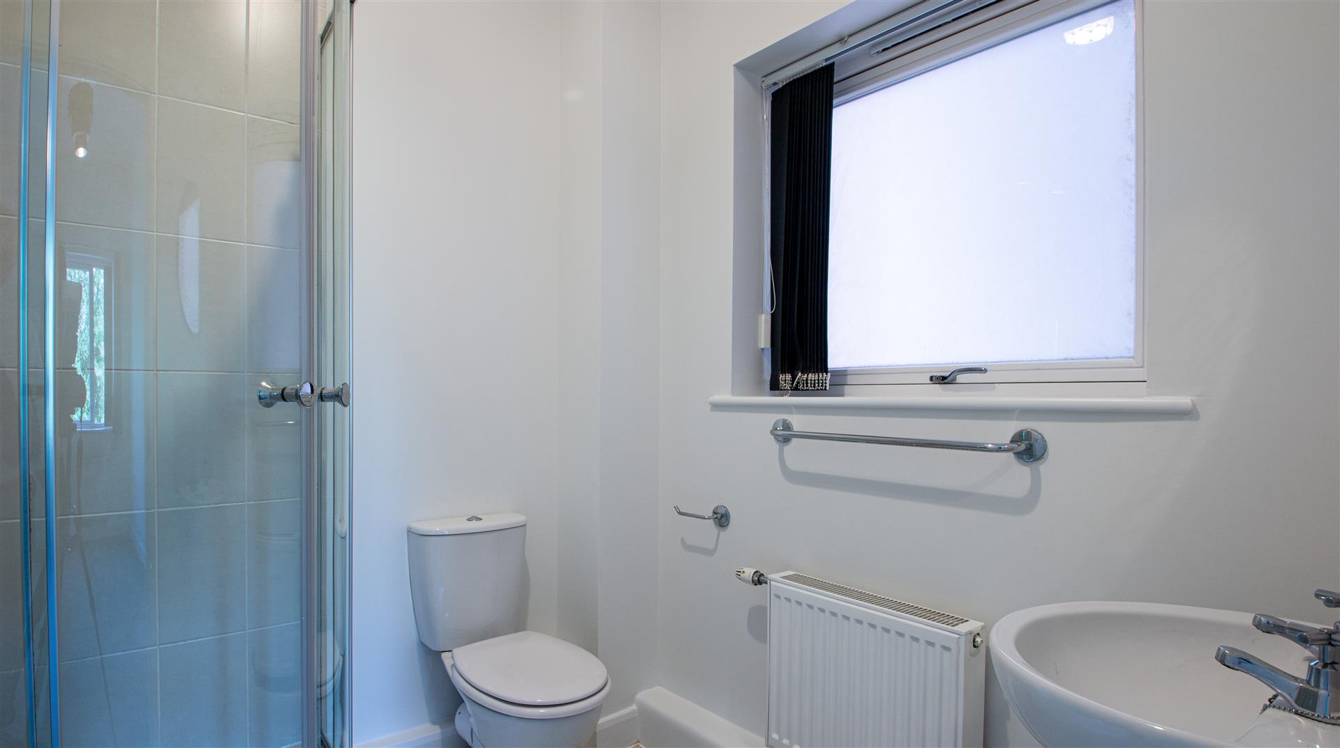 Carradine Crescent, Oxley Park, Milton Keynes, MK4 - Image 9
