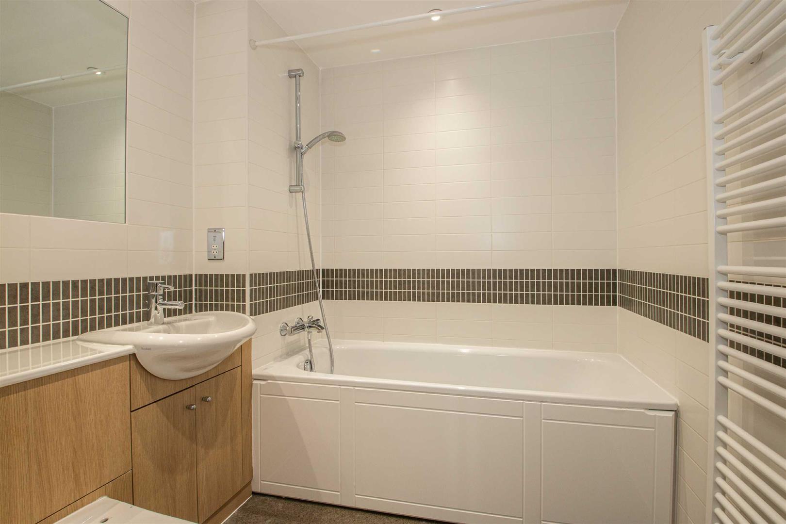 Pearl House, The Vizion, Milton Keynes, MK9 - Image 7