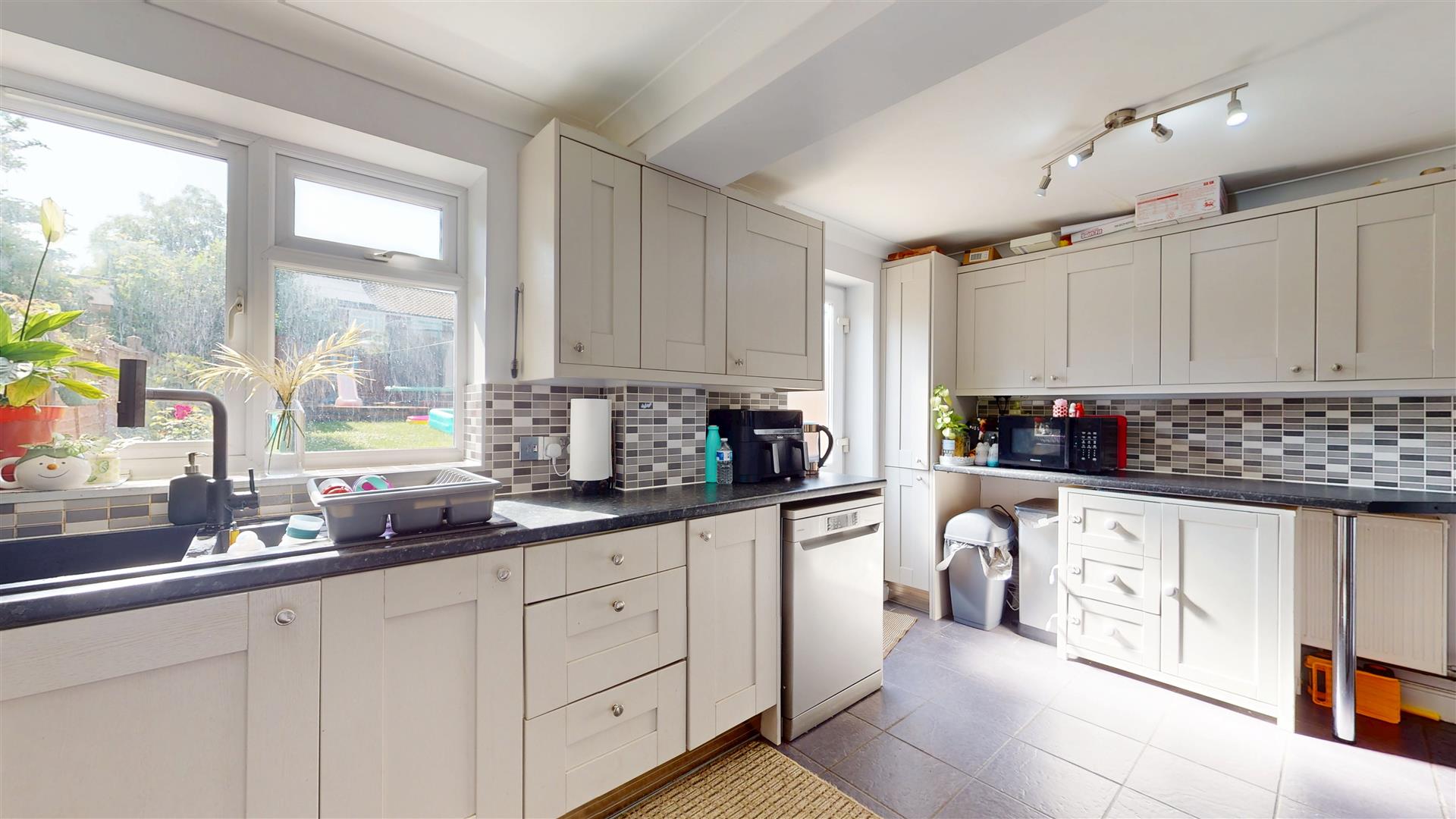 Masefield Grove, Bletchley, MK3 - Image 7
