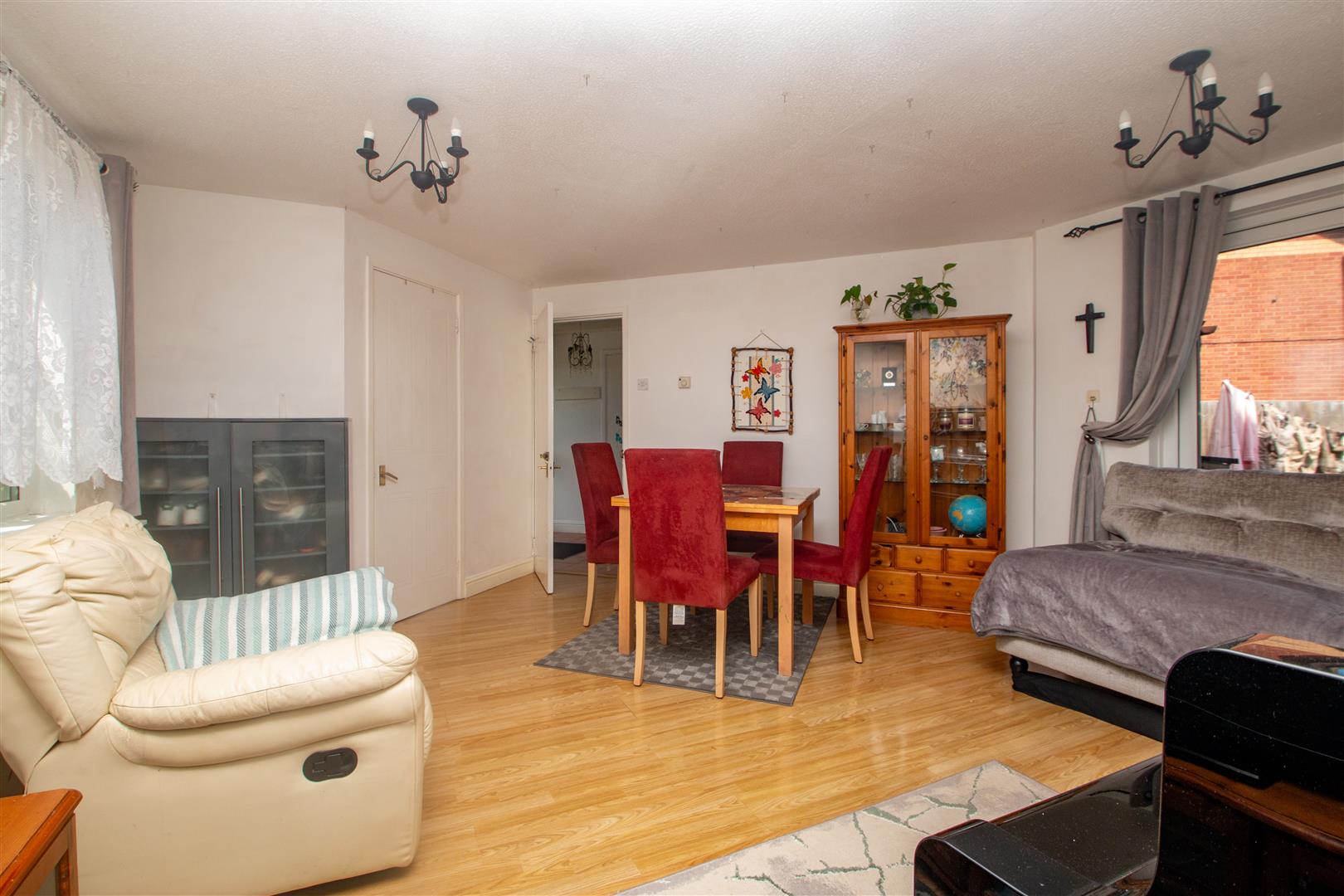 Rhodes Place, Oldbrook, Milton Keynes, MK6 - Image 2