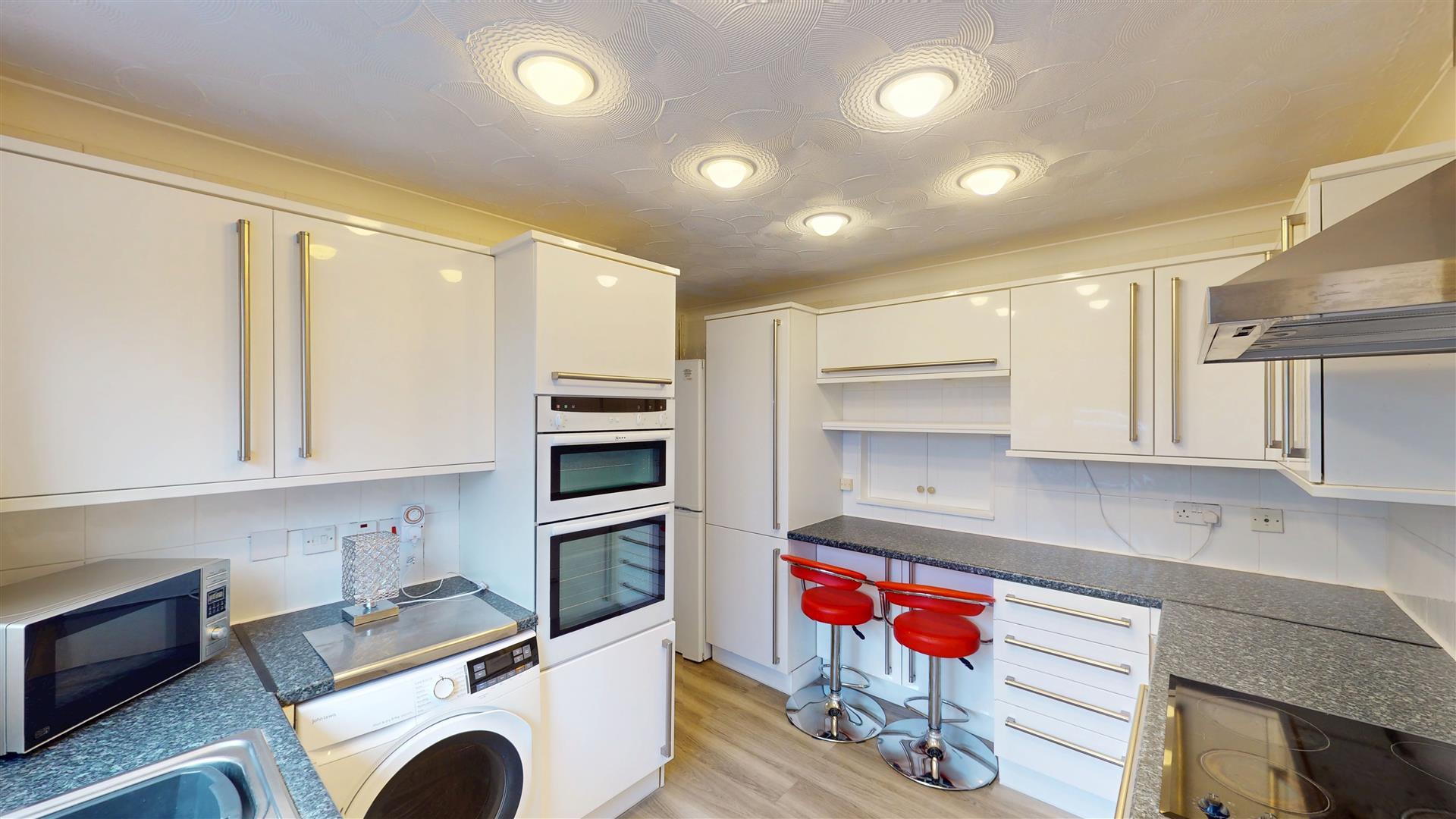 Parkside, Furzton, Milton Keynes, MK4 - Image 2