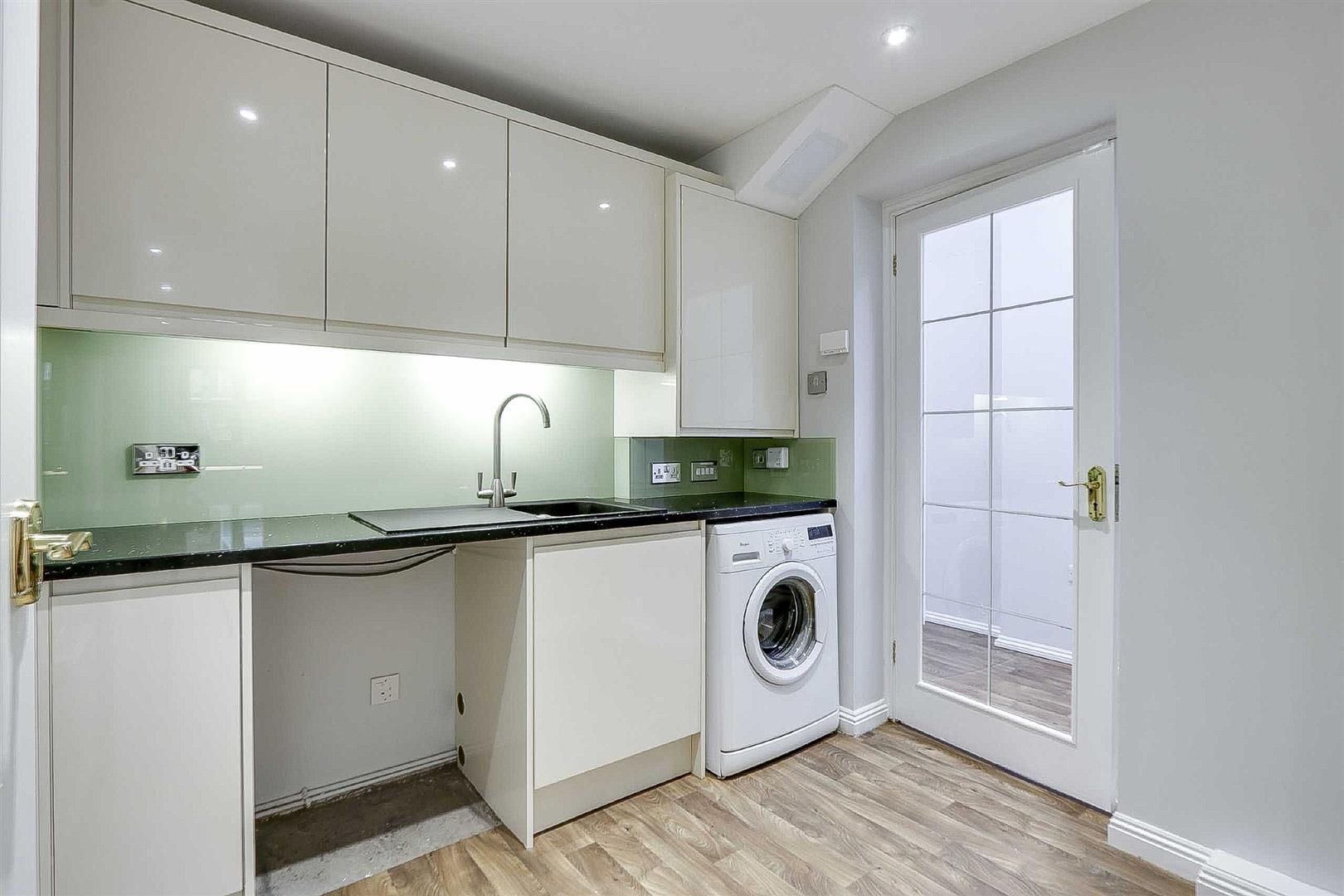 Hartland Avenue, Tattenhoe, MK4 - Image 10