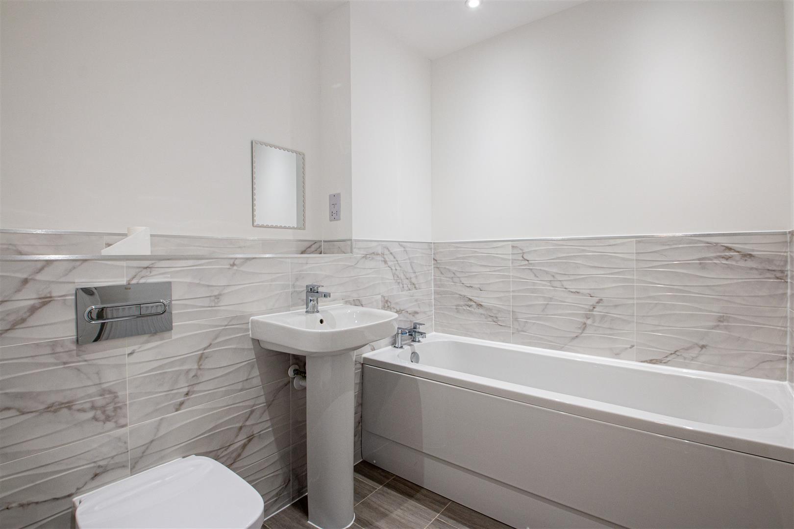 Hallikar Drive, Whitehouse, Milton Keynes, MK8 - Image 3