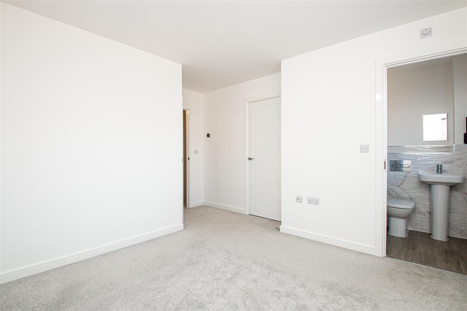 Hallikar Drive, Whitehouse, Milton Keynes, MK8 - Image 9