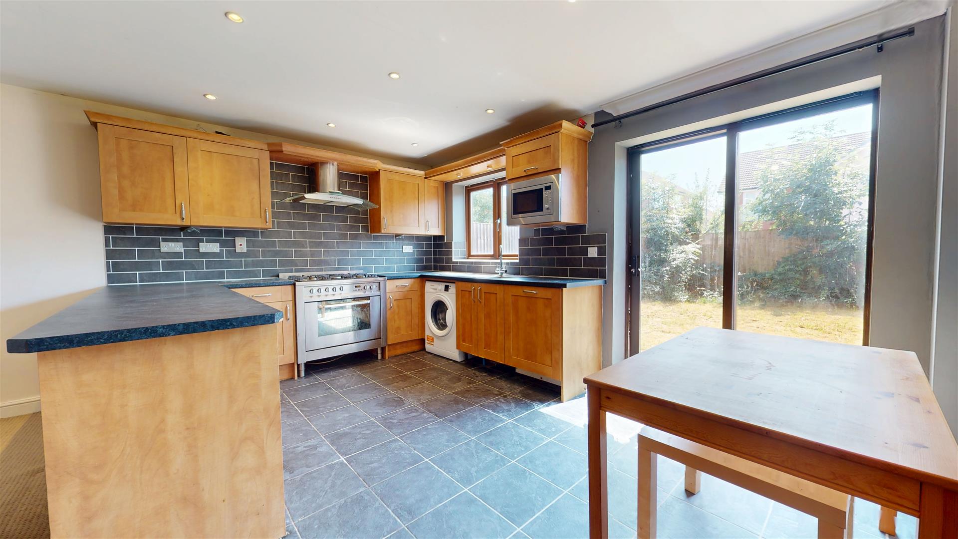 Laxfield Drive, Broughton, Milton Keynes, MK10 - Image 4