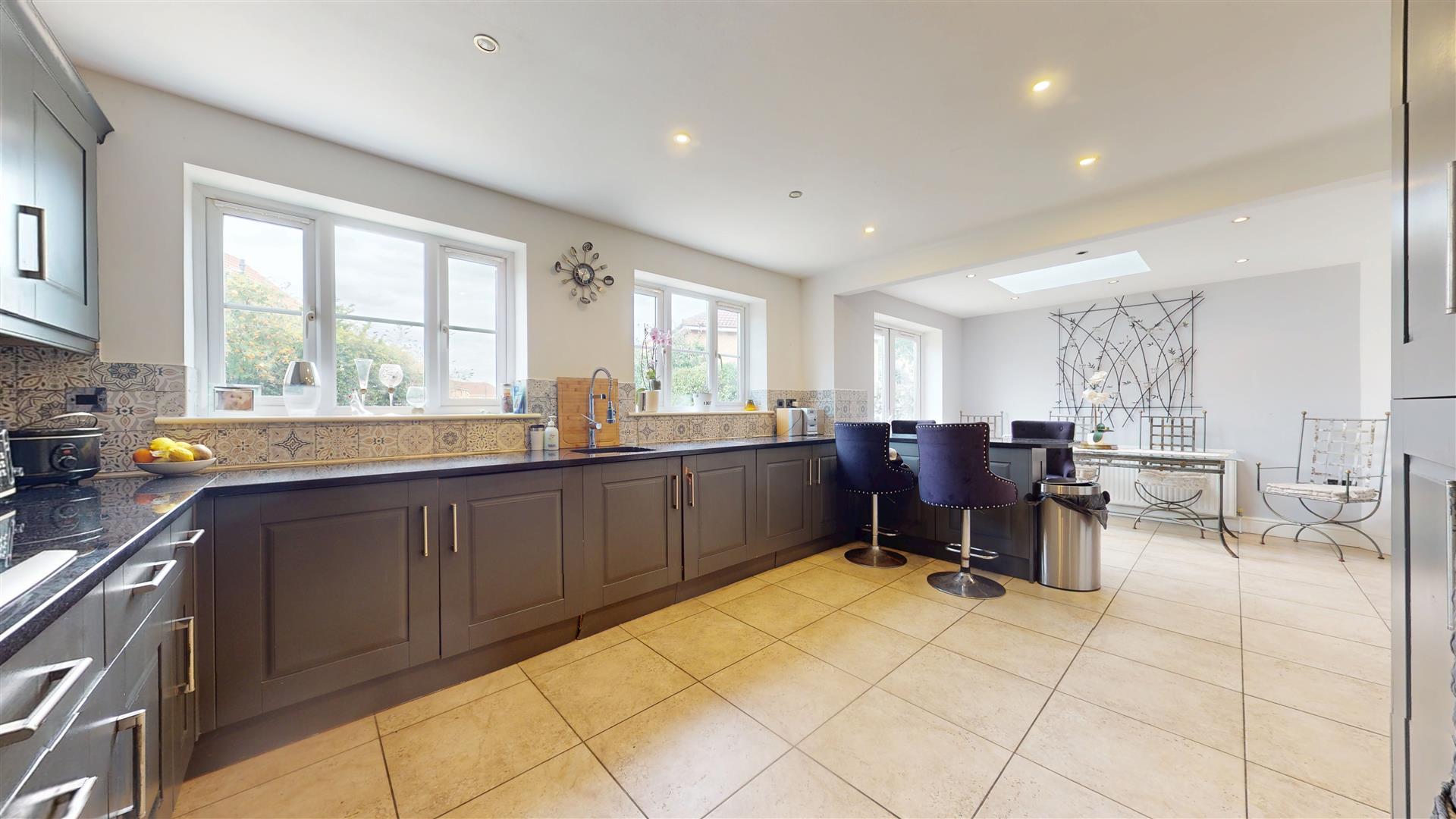 Blanchland Circle, Monkston, Milton Keynes, MK10 - Image 5