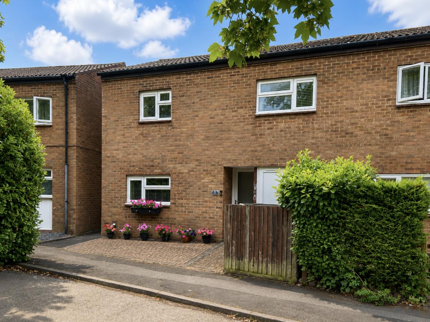 Abbey Way, Bradville, Milton Keynes, MK13