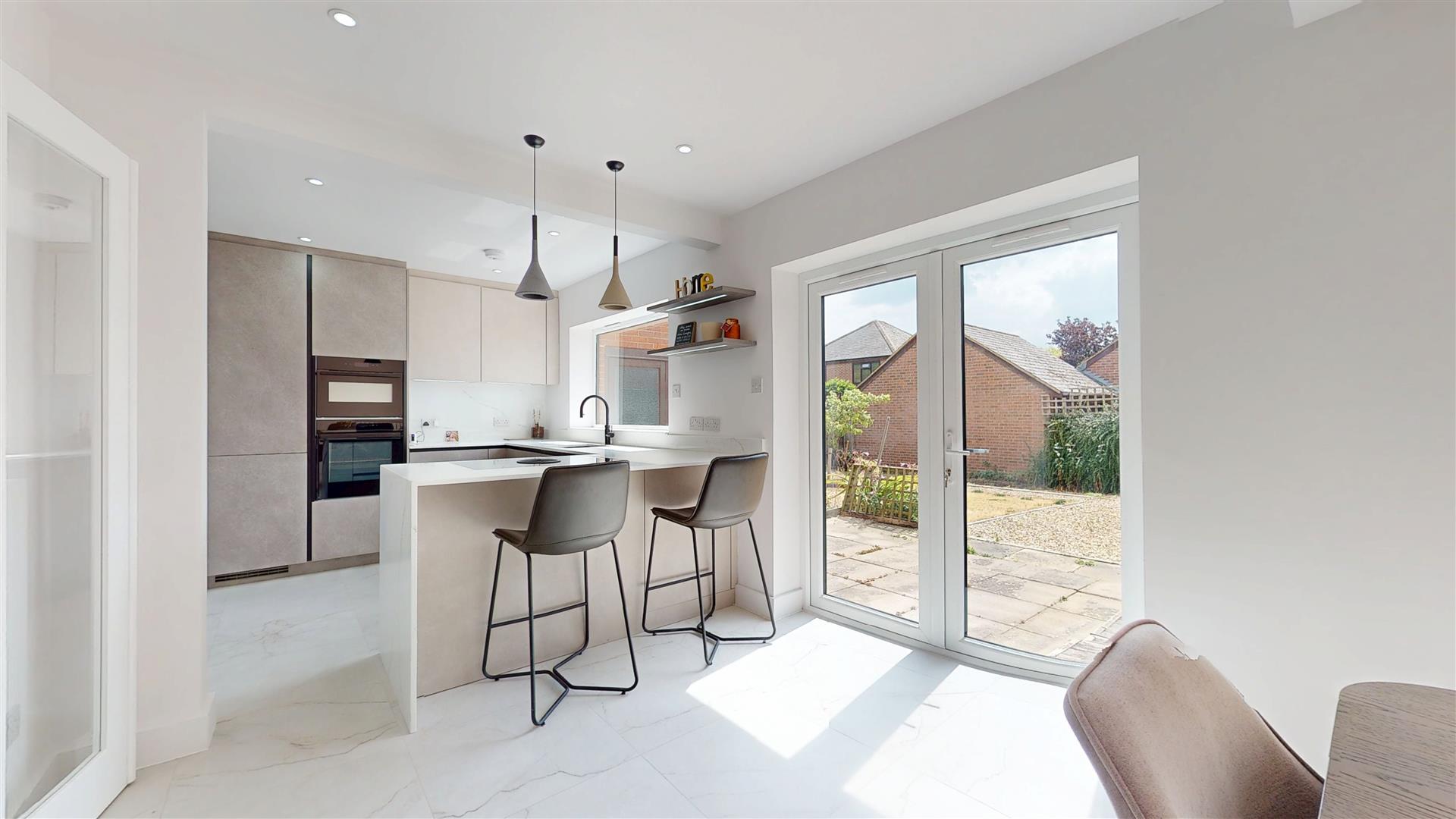 Pearse Grove, Walton Park, Milton Keynes, MK7 - Image 5
