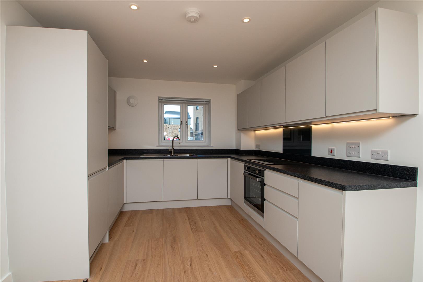 Victor Francis Crescent, Ipswich, IP1 - Image 3