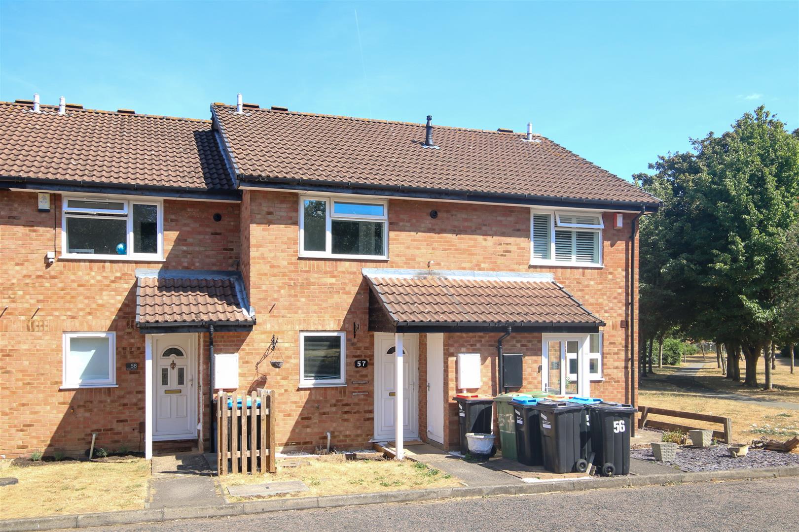 Burgess Gardens, Newport Pagnell, MK16 - Image 1