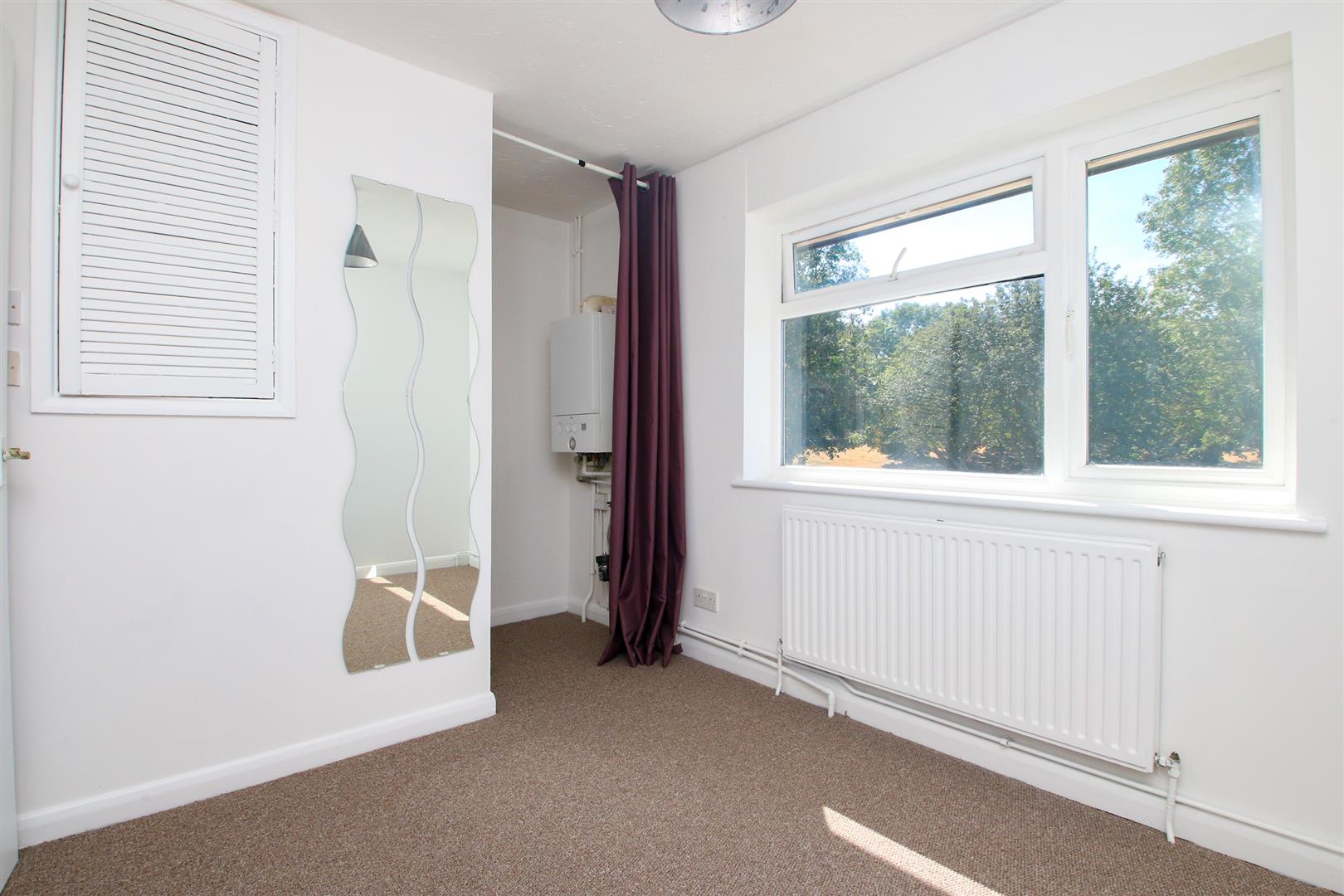 Burgess Gardens, Newport Pagnell, MK16 - Image 10