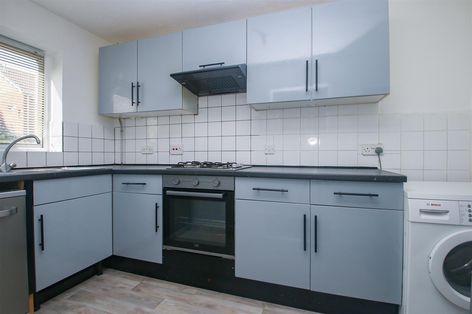 Burgess Gardens, Newport Pagnell, MK16 - Image 3