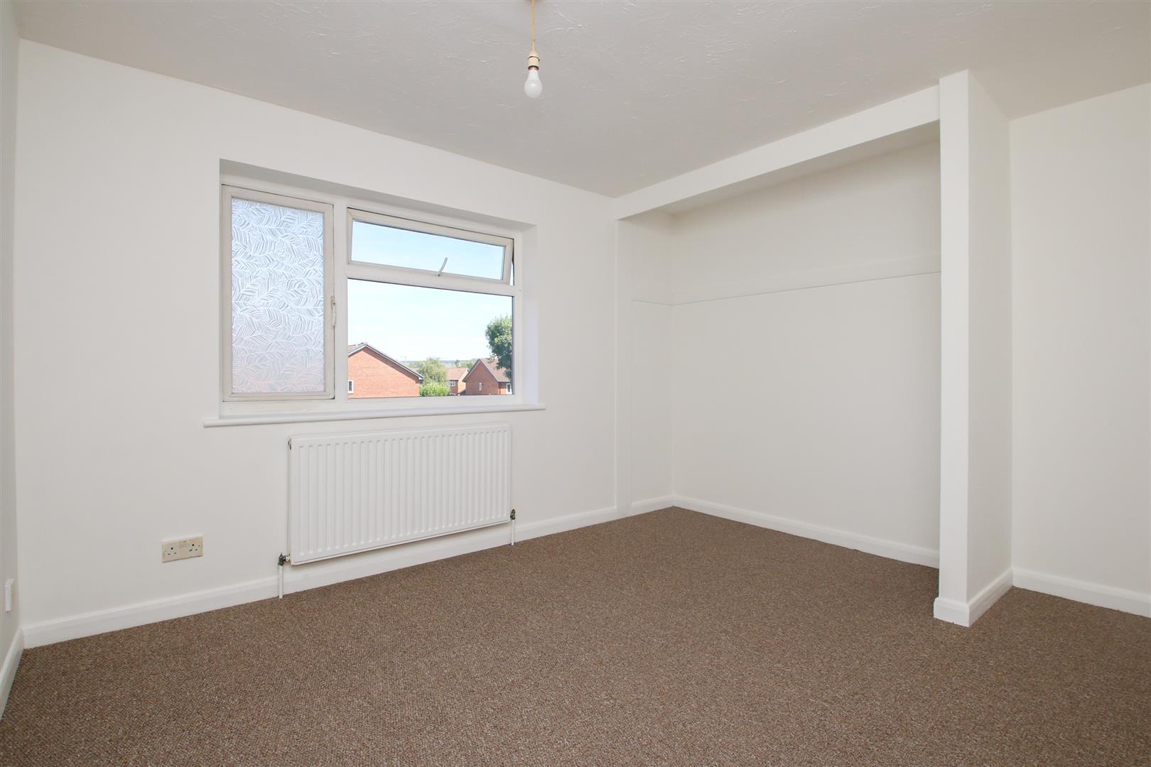 Burgess Gardens, Newport Pagnell, MK16 - Image 9