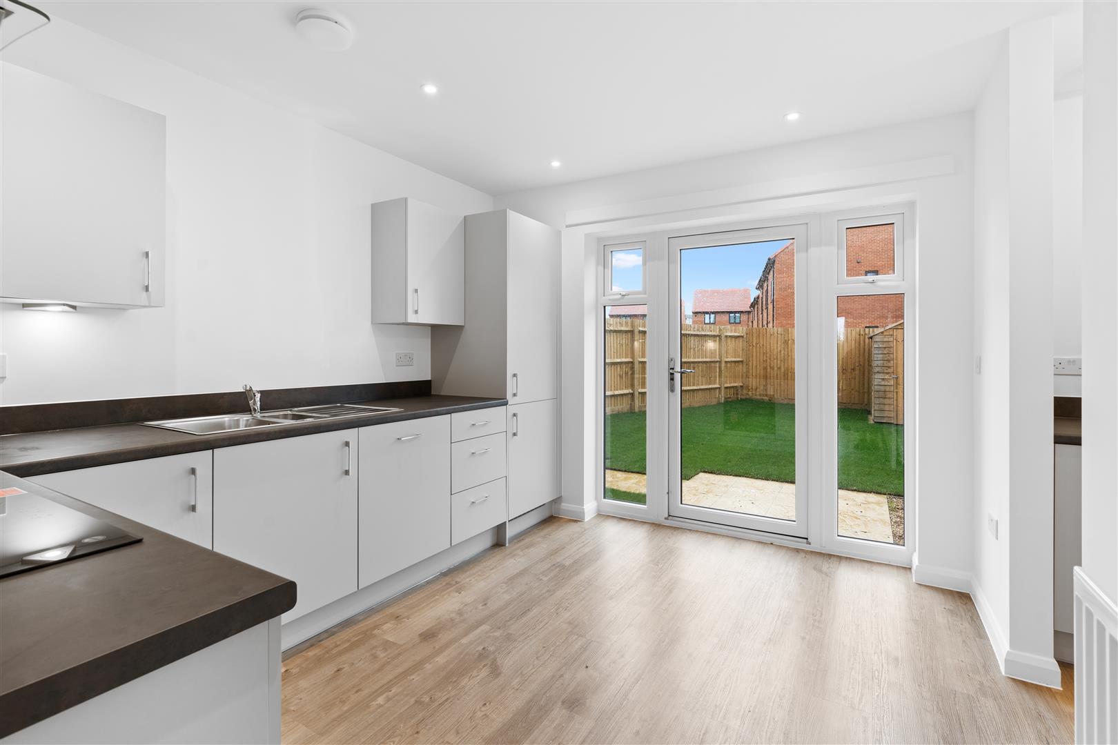 Davidson Road, Dartford, DA2 - Image 2