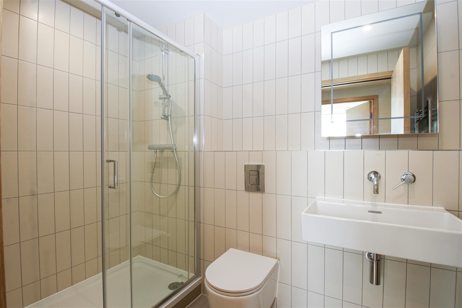 785 Bath Road, Hounslow, TW5 - Image 4