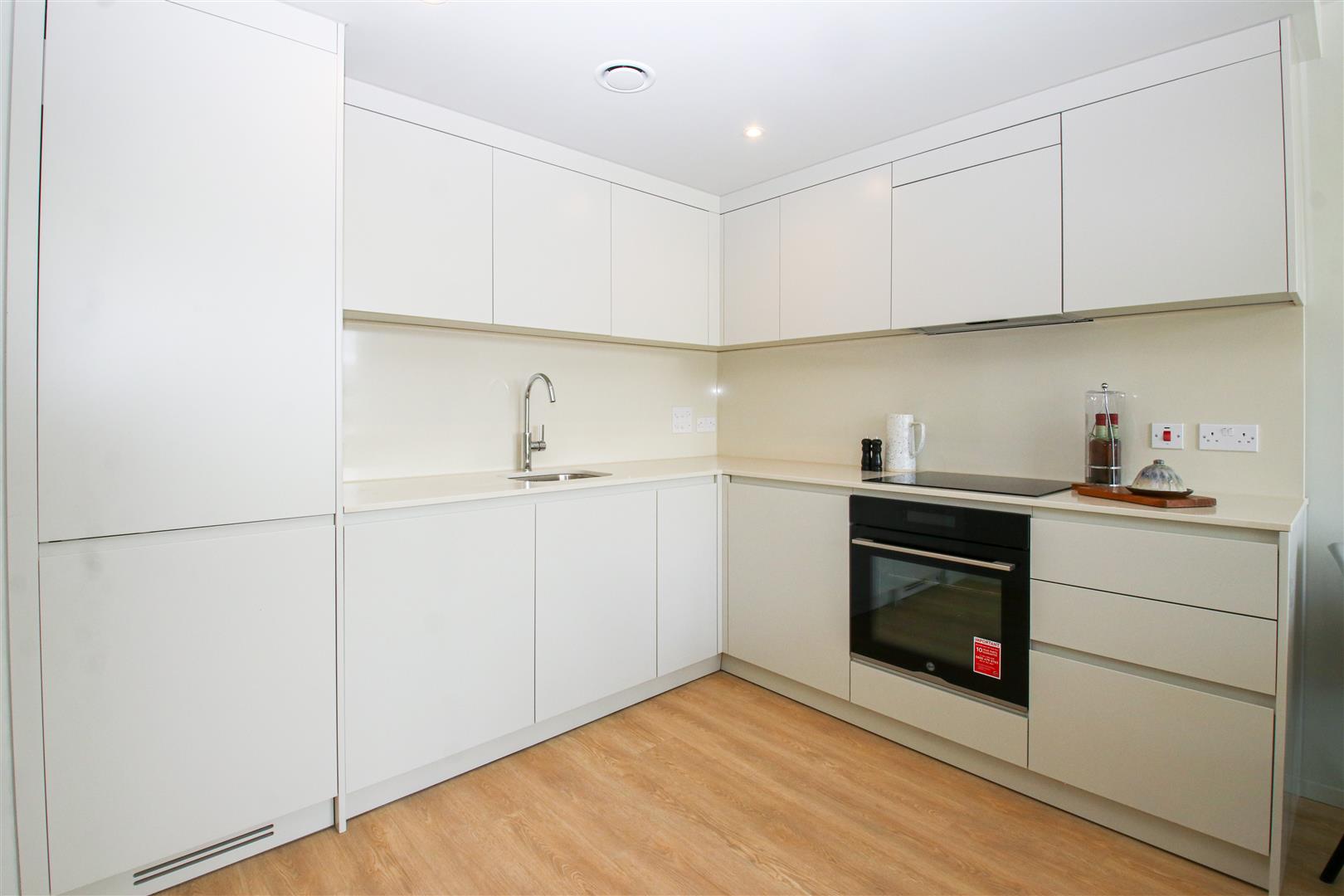 785 Bath Road, Hounslow, TW5 - Image 6