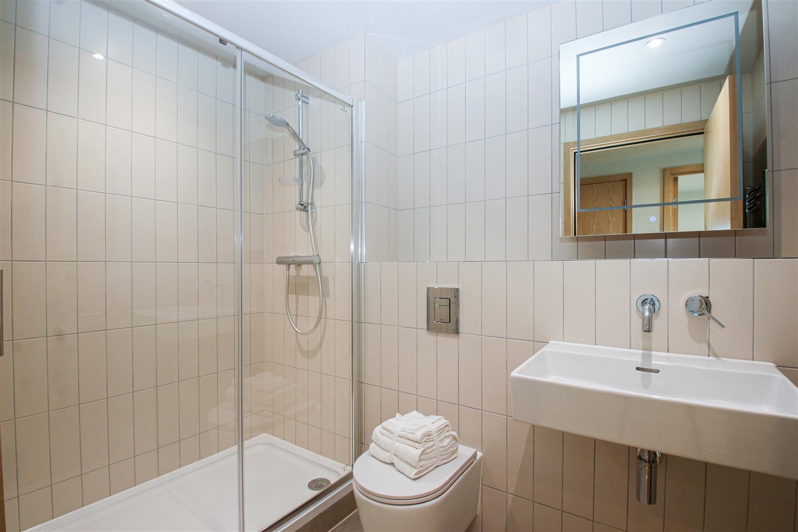 785 Bath Road, Hounslow, TW5 - Image 4