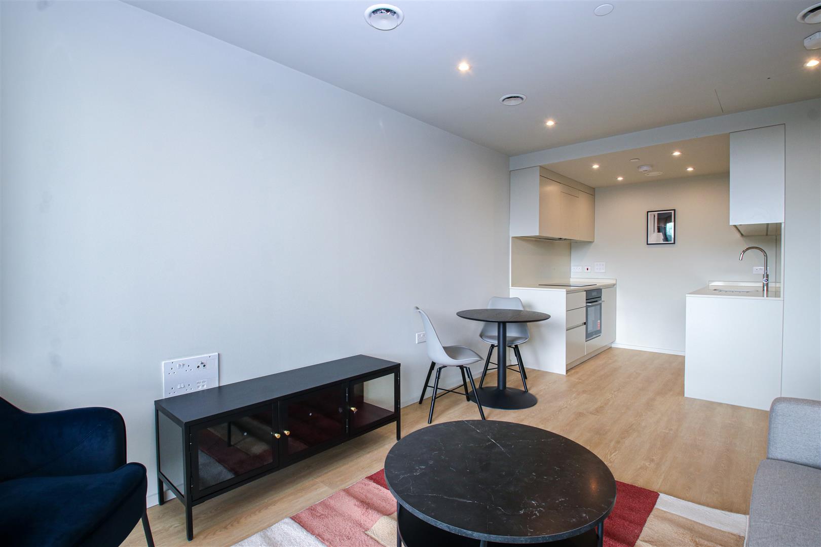 785 Bath Road, Hounslow, TW5 - Image 9