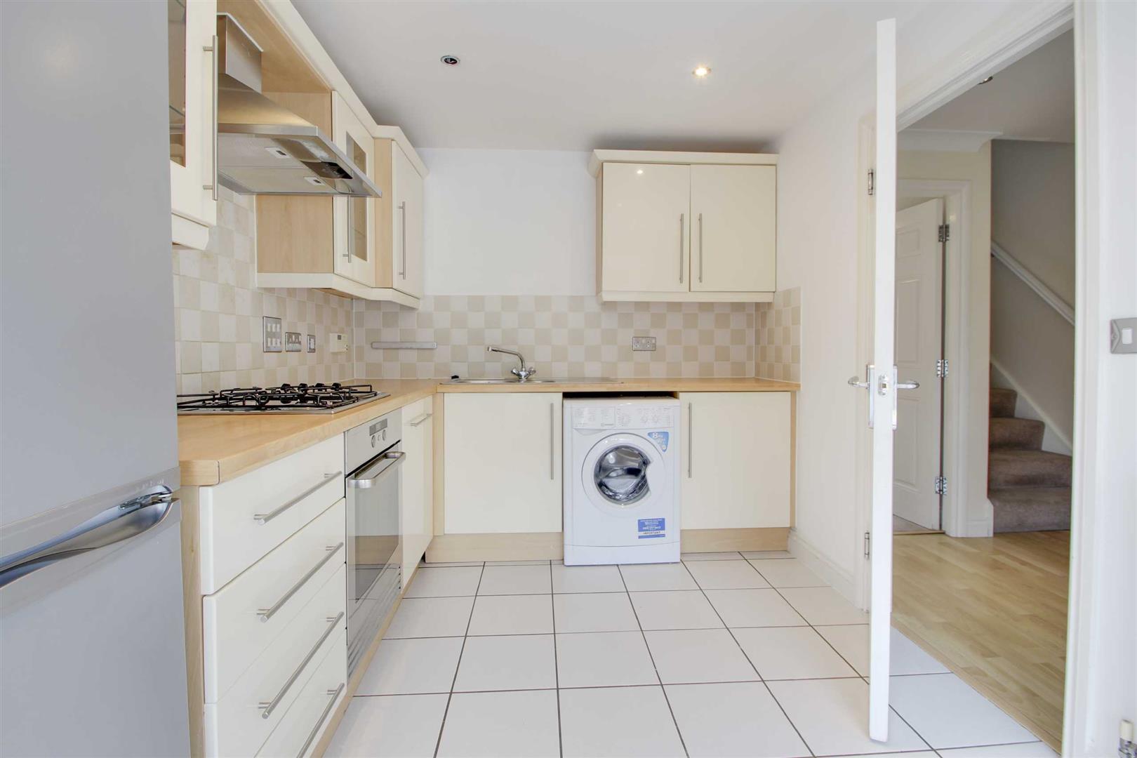 Randall Drive, Oxley Park, Milton Keynes, MK4 - Image 6