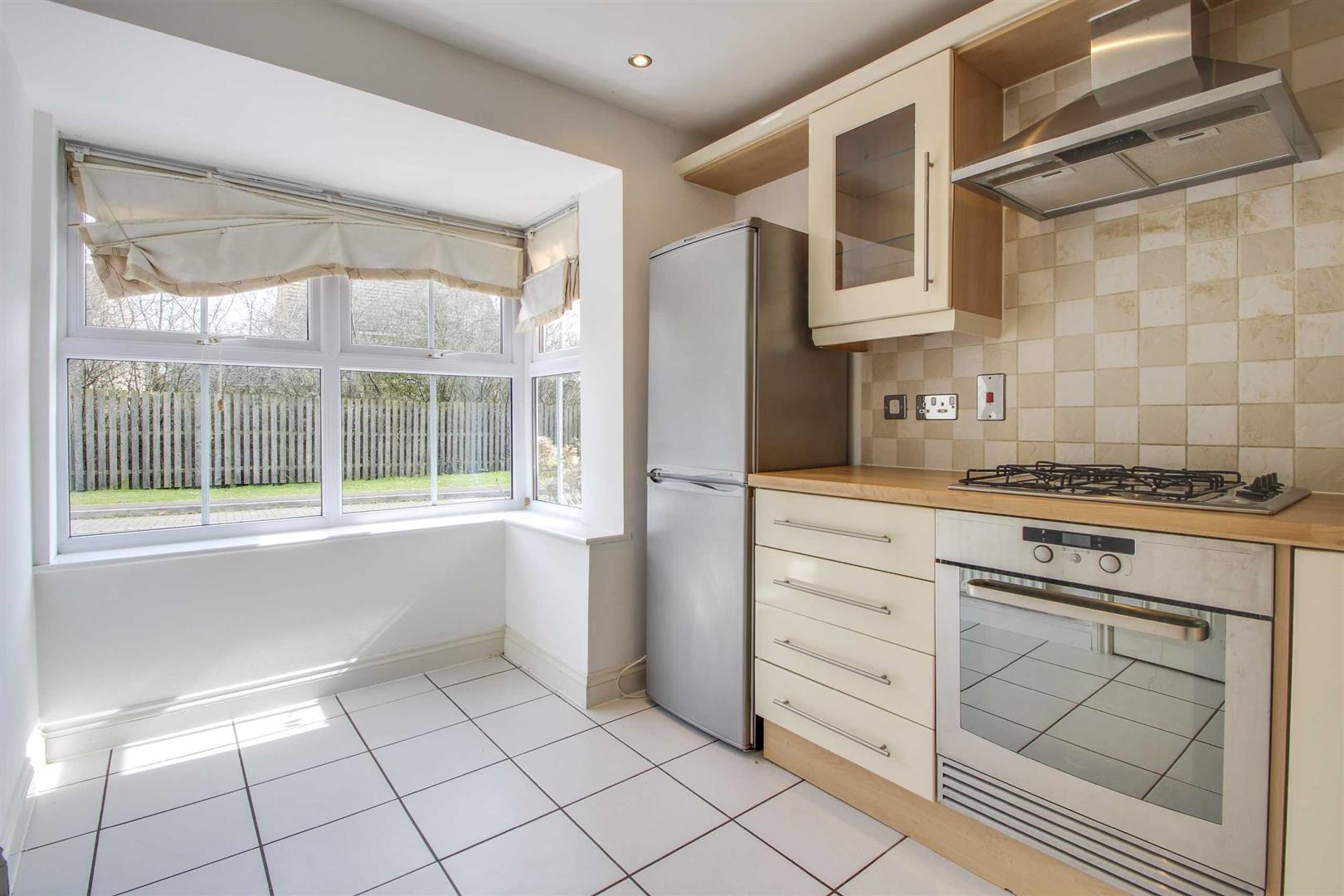 Randall Drive, Oxley Park, Milton Keynes, MK4 - Image 7