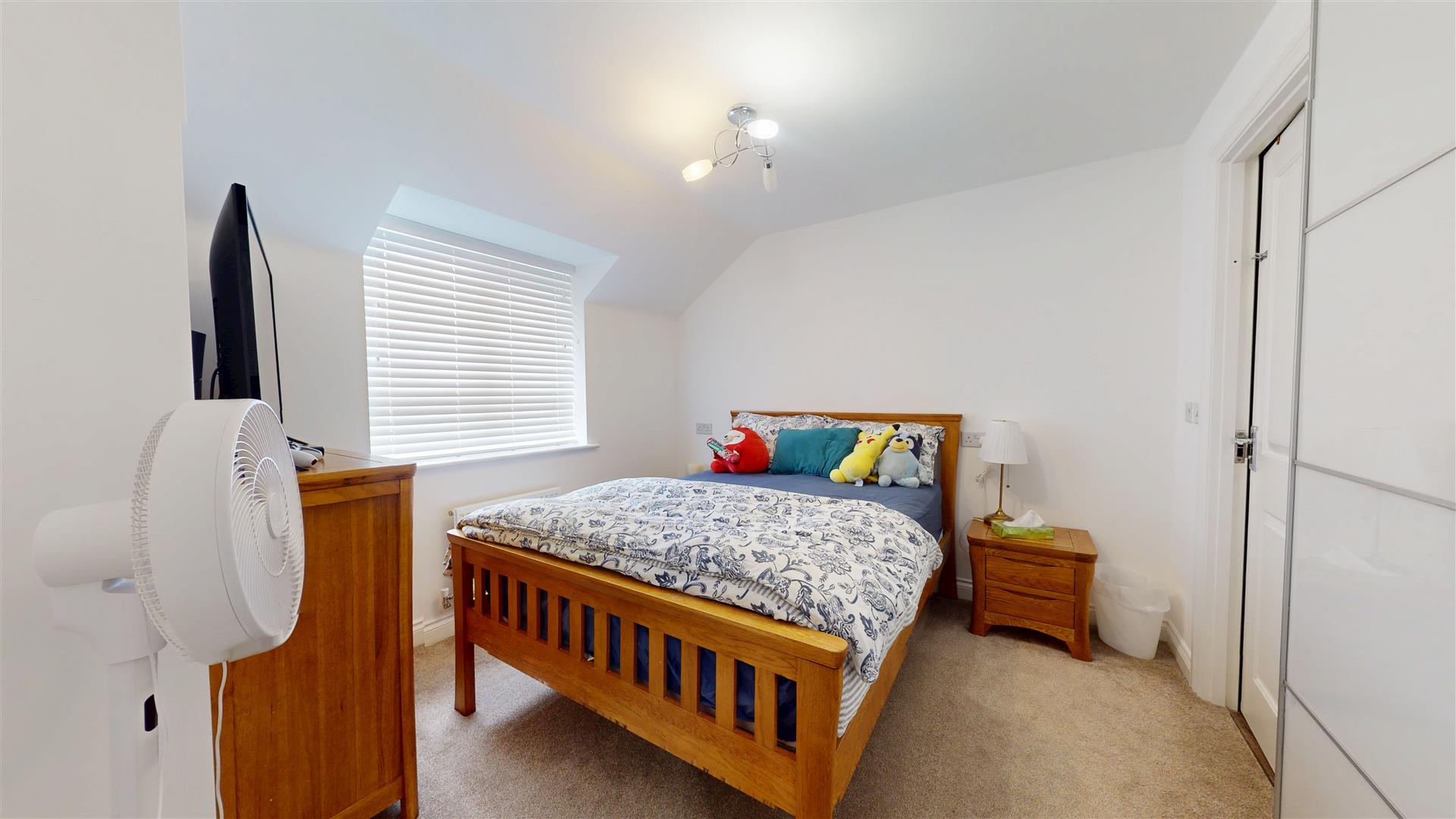 Warwick Avenue., Broughton, Milton Keynes, MK10 - Image 8