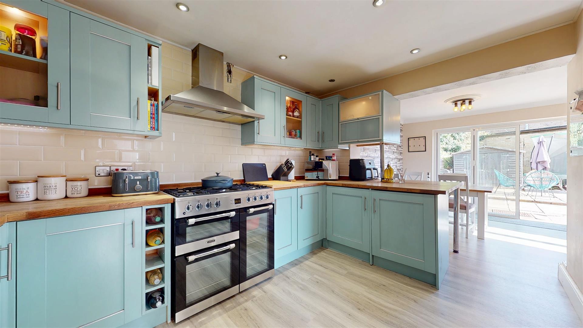 High View, Deanshanger, Milton Keynes, MK19 - Image 2