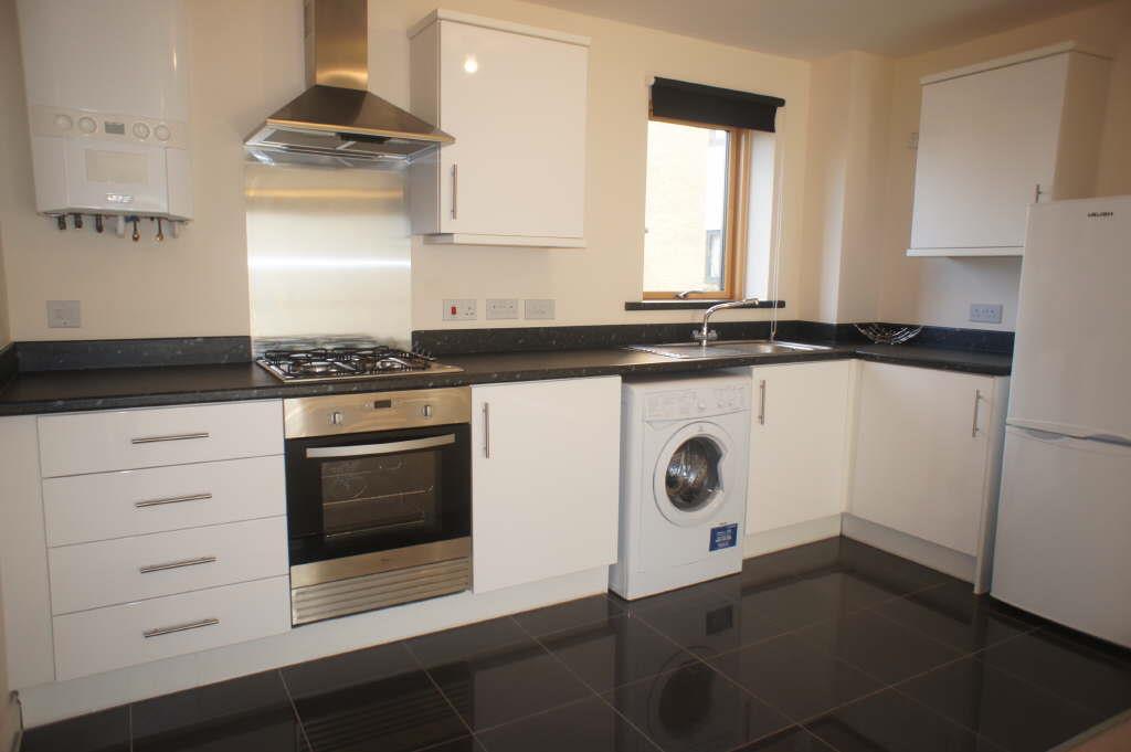 Countess Way, Broughton, Milton Keynes, MK10 - Image 2