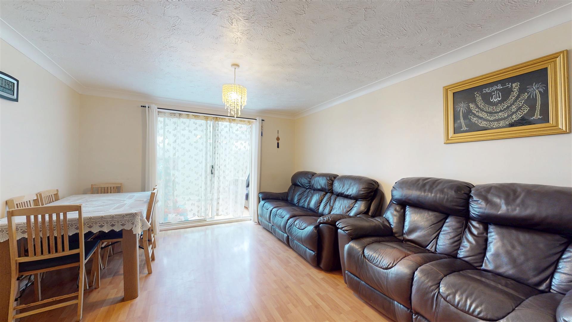 Ampleforth, Monkston, Milton Keynes, MK10 - Image 3