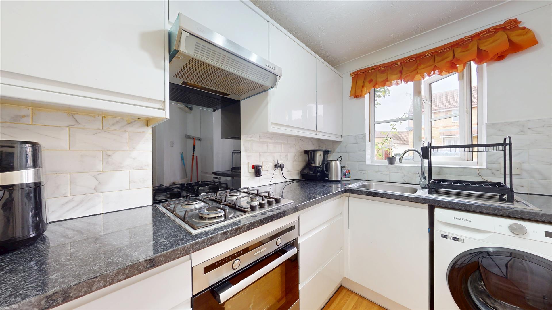 Ampleforth, Monkston, Milton Keynes, MK10 - Image 6